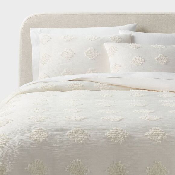 Threshold Other - Threshold - Full/Queen Tufted Diamond Crinkle Duvet Cover and  Ivory